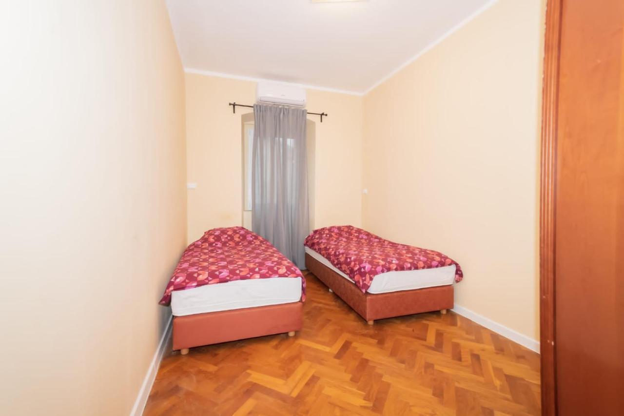 Hostel Old School Риека Экстерьер фото