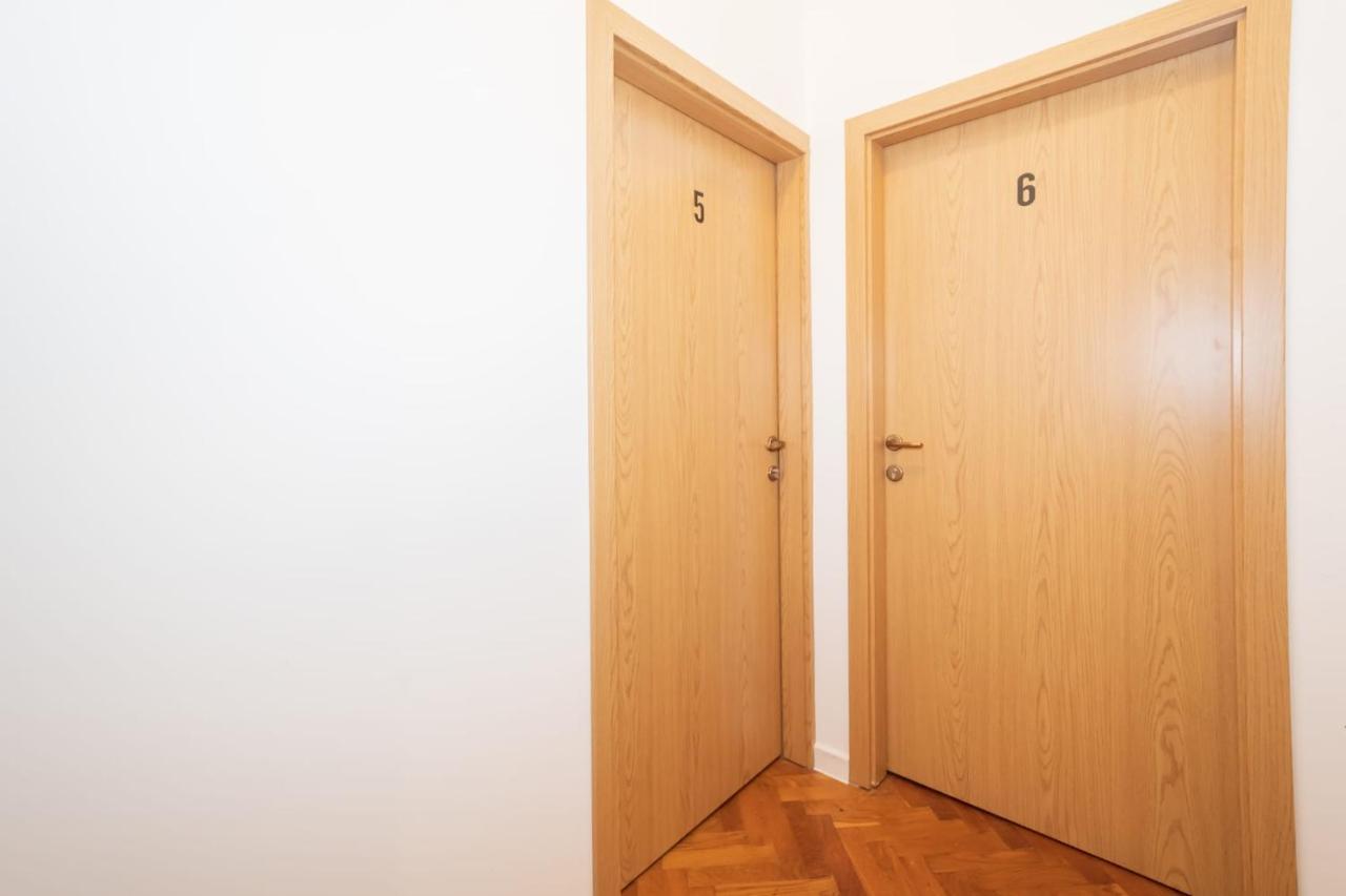Hostel Old School Риека Экстерьер фото